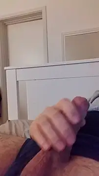 NewJoiner online show from November 29, 2025, 3:17 am