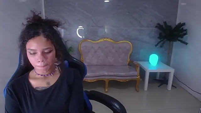 Canela s1 online show from September 18, 2025, 1:30 am