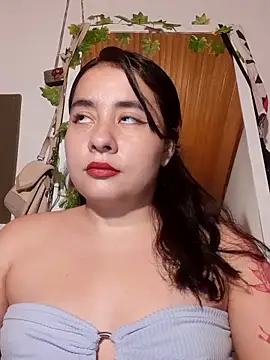 Yuli-27 online show from November 21, 2025, 2:32 am