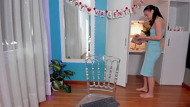 MilenaCrown online show from February 12, 2026, 8:41 pm