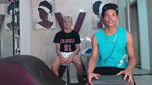 PRETTY FEM online show from July 26, 2026, 1:45 am
