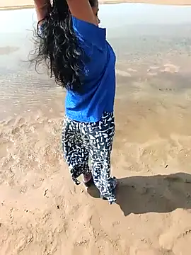 Aaradhya Sharma online show from November 5, 2025, 5:32 am