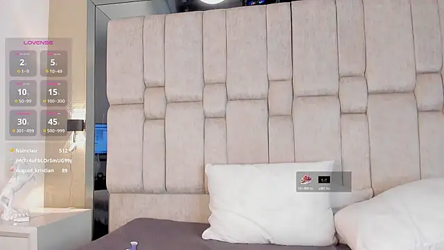 REINA ADAHARA online show from March 30, 2026, 8:38 am