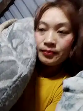 lusy-bae online show from December 18, 2025, 12:31 pm