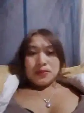 lusy-bae online show from November 30, 2025, 11:44 am