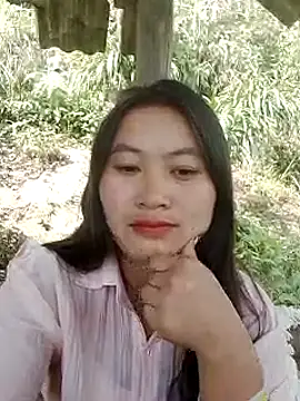 lusy-bae online show from October 13, 2025, 2:46 am