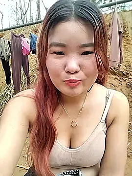 lylylove online show from March 17, 2026, 2:14 am