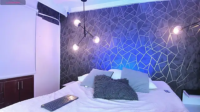 skailyn angels online show from November 29, 2025, 9:42 am