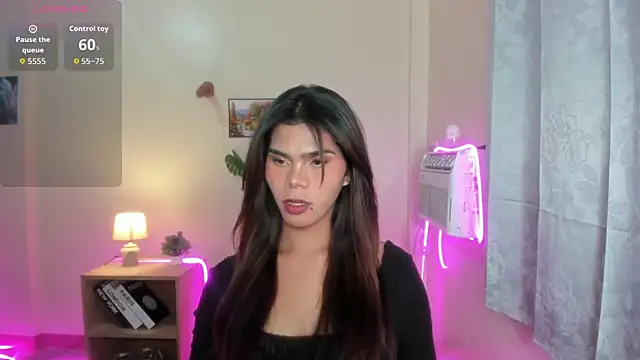 Snapshot of dianne_swift chatting on October 29, 2025, 5:12 pm dianne swift online show from October 29, 2025, 5:12 pm