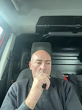 Richmcgee online show from May 20, 2026, 9:39 am