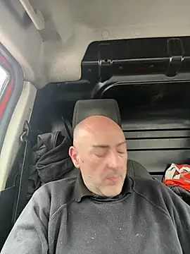 Richmcgee online show from April 15, 2026, 12:10 pm