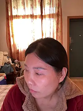 Snapshot of xiiuuff18 chatting on February 2, 2026, 8:02 am xiiuuff18 online show from February 2, 2026, 8:02 am