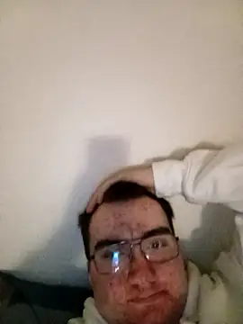 Snapshot of LolGamer54321 chatting on March 1, 2026, 6:52 pm LolGamer54321 online show from March 1, 2026, 6:52 pm