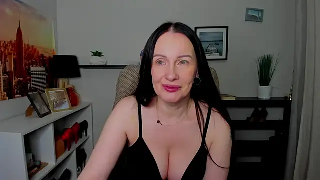 Velvet Jasmine online show from November 27, 2025, 6:47 am