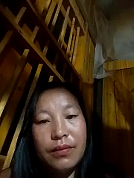 miss-su online show from April 14, 2026, 9:42 pm