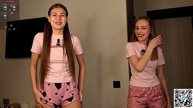 Snapshot of MorteBelle chatting on February 9, 2026, 5:27 am MorteBelle online show from February 9, 2026, 5:27 am