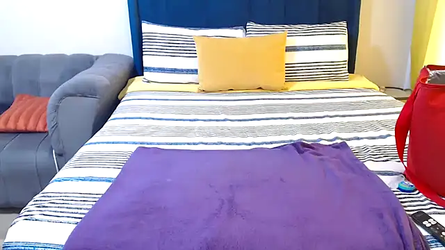 SLOPPYBJLUVEERxx2025 online show from November 12, 2025, 10:52 am