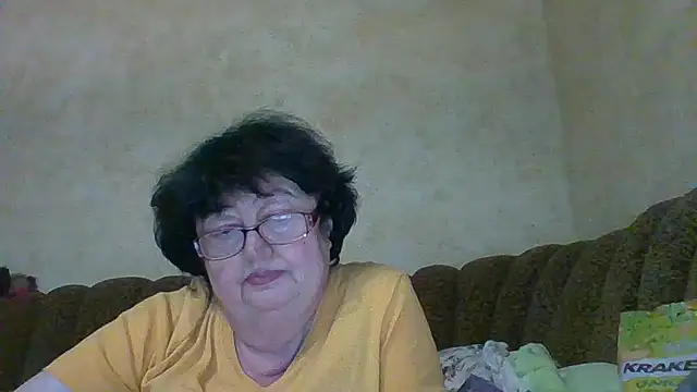 Snapshot of MilaSky5303 chatting on November 13, 2025, 4:11 pm MilaSky5303 online show from November 13, 2025, 4:11 pm