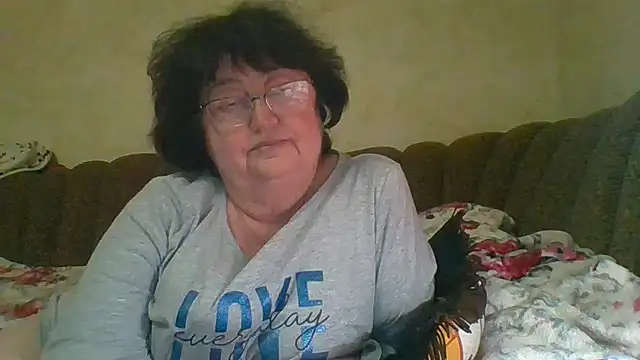 MilaSky5303 online show from December 13, 2025, 8:04 pm