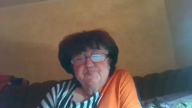 Snapshot of MilaSky5303 chatting on September 30, 2025, 9:21 pm MilaSky5303 online show from September 30, 2025, 9:21 pm