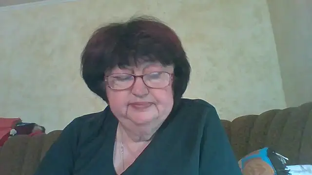 Snapshot of MilaSky5303 chatting on September 28, 2025, 2:02 pm MilaSky5303 online show from September 28, 2025, 2:02 pm