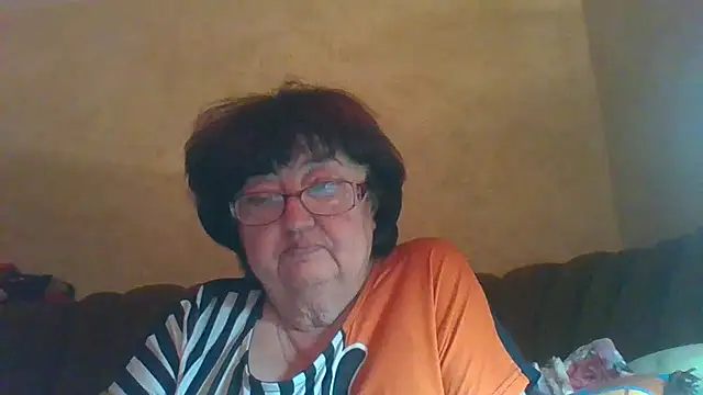 Snapshot of MilaSky5303 chatting on September 29, 2025, 8:25 pm MilaSky5303 online show from September 29, 2025, 8:25 pm