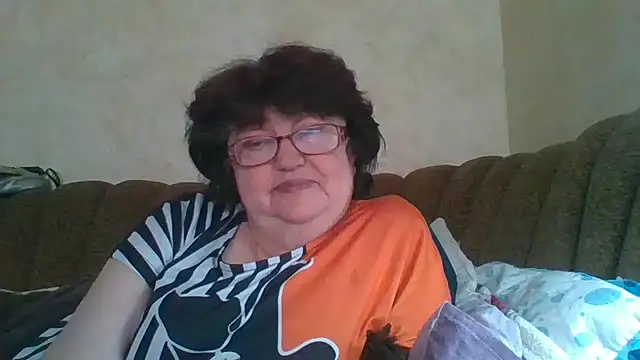 Snapshot of MilaSky5303 chatting on October 14, 2025, 11:55 am MilaSky5303 online show from October 14, 2025, 11:55 am