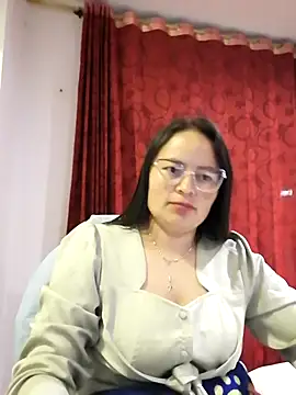 Daliz Leon online show from October 12, 2025, 1:40 am