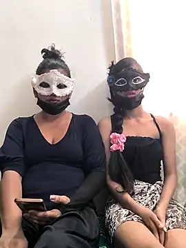 Snapshot of your_chandni04 chatting on February 12, 2026, 7:30 am your chandni04 online show from February 12, 2026, 7:30 am