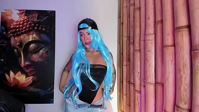 charlotte mitchell  online show from January 7, 2026, 6:46 pm