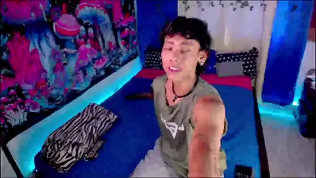 Thedoll ethan7 online show from April 13, 2026, 7:40 pm