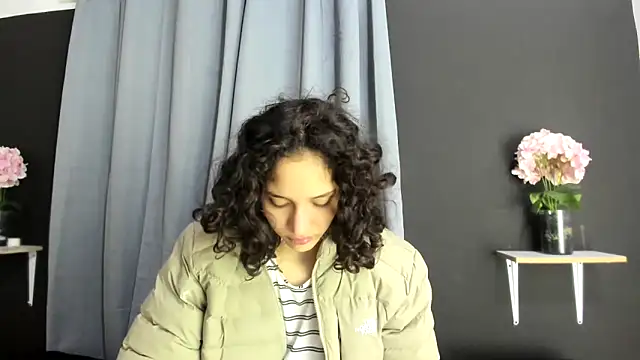 TeensNews18 online show from November 12, 2025, 11:25 am