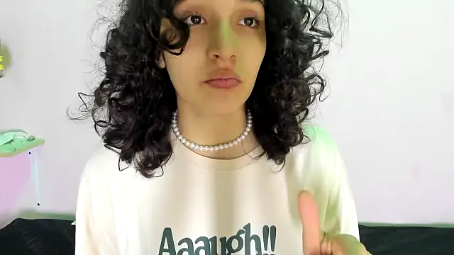 TeensNews18 online show from October 27, 2025, 12:22 am