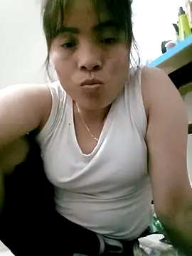 Maymay0033 online show from November 11, 2025, 12:22 pm