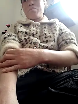 Maymay0033 online show from November 18, 2025, 6:50 am