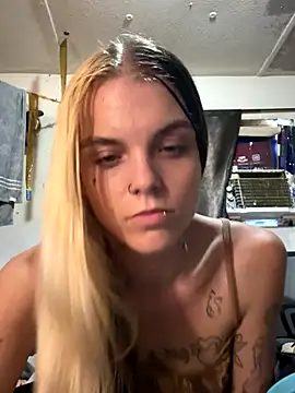 ittybittymeryssa online show from October 4, 2025, 5:36 pm