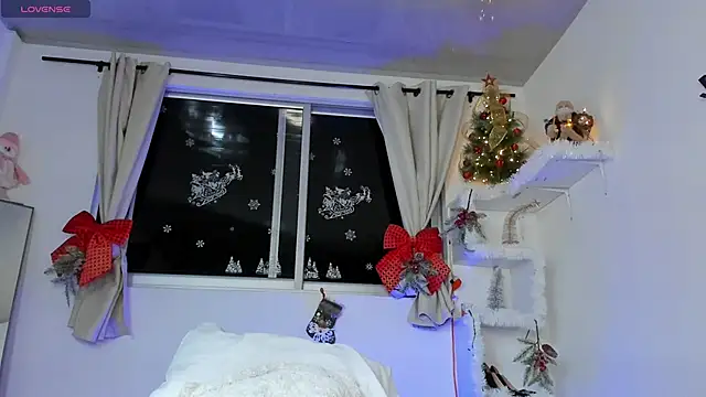 Selenafox 0 online show from November 19, 2025, 2:00 am