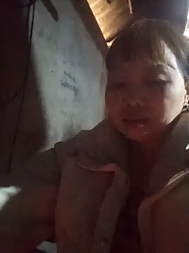  YooY  online show from December 17, 2025, 3:11 am