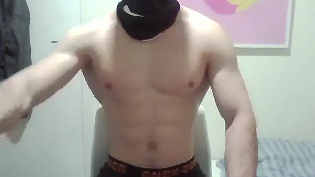 Snapshot of Alepleasure05 chatting on March 14, 2026, 12:33 pm Alepleasure05 online show from March 14, 2026, 12:33 pm