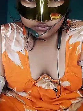 mimi87hoty online show from May 29, 2026, 5:52 pm