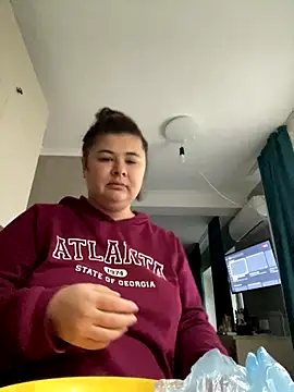 AliceCurlyX online show from November 30, 2025, 8:26 am