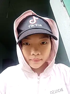 Ananine online show from November 8, 2025, 11:52 pm