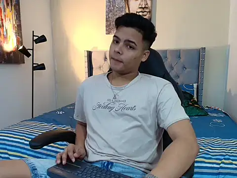 stewart mateo  online show from October 18, 2025, 2:02 am