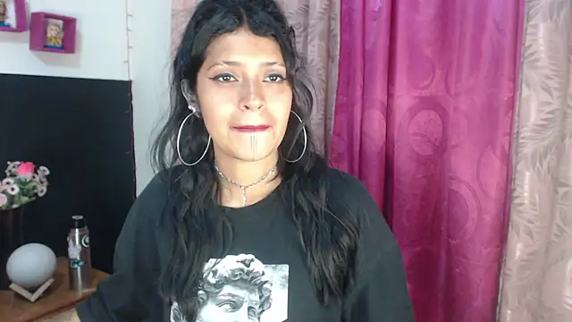 Snapshot of Lolitaa_ran chatting on September 27, 2025, 3:23 am Lolitaa ran online show from September 27, 2025, 3:23 am