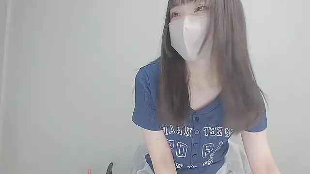 Hanna xxx cute online show from October 10, 2025, 11:00 am