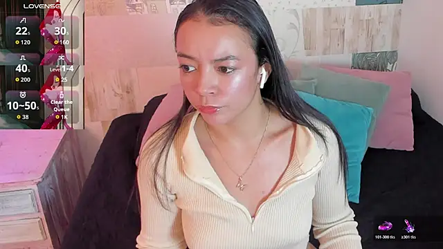 hillary chen online show from November 6, 2025, 3:21 am