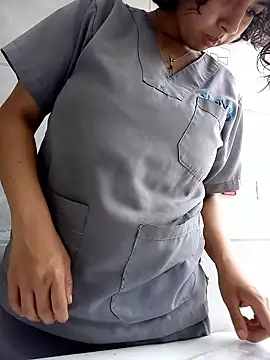 Snapshot of Syndel23 chatting on January 16, 2026, 5:17 pm Syndel23 online show from January 16, 2026, 5:17 pm