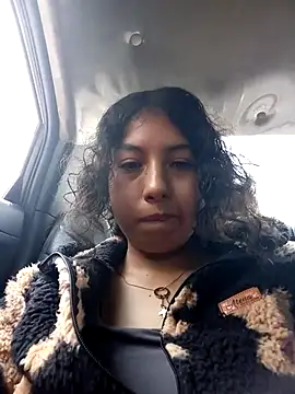 Snapshot of Syndel23 chatting on January 17, 2026, 4:32 pm Syndel23 online show from January 17, 2026, 4:32 pm