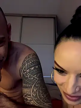 Snapshot of Enriko_Aisah2025 chatting on November 4, 2025, 10:02 pm Enriko Aisah2025 online show from November 4, 2025, 10:02 pm