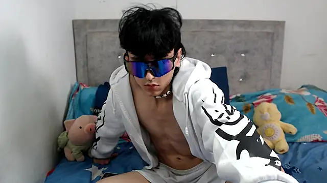 Snapshot of dylann_ross chatting on April 15, 2026, 7:58 pm dylann ross online show from April 15, 2026, 7:58 pm